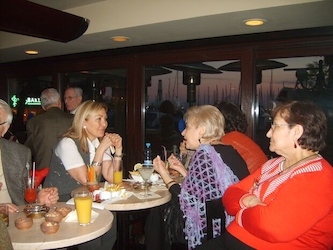 Divan Kalamış Marina'da Üyelerimiz Ve Eşleri Bir Araya Geldiler