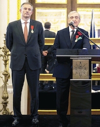 Küresel Denizci Rahmi Koç'a Legıon D'honneur Nişanı