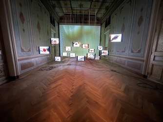 6 Aralık 2022 günü Bağlarbaşı Abdülmecid Efendi Köşkü’nde “İsmi Lazım Değil” sergisini gezdik